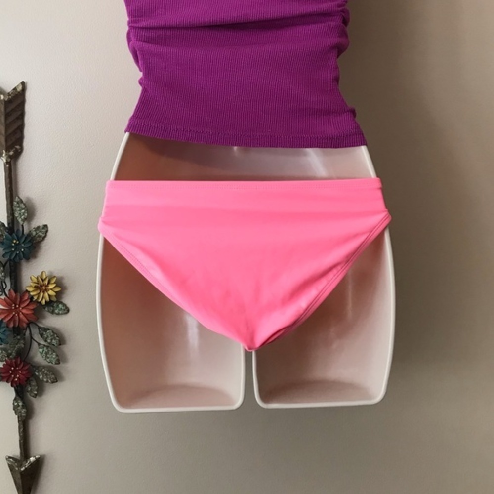 Xhilaration Pink Bikini Bottoms Size Small EUC - Picture 3 of 3